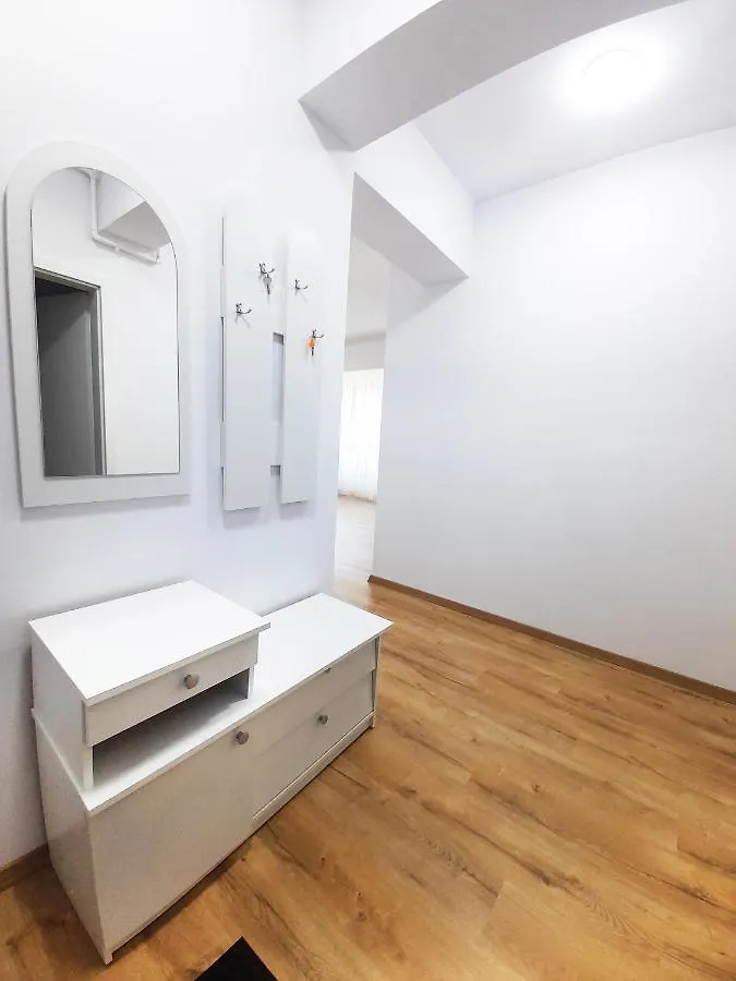 White Flat Apartment Bucharest